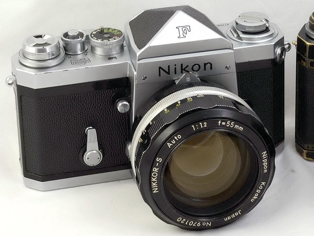Máy ảnh Nikon FE SLR Film Camera + 50mm f1.8