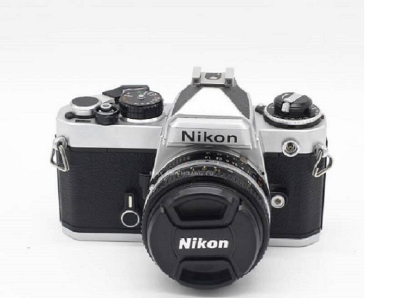 Máy ảnh Nikon FE SLR Film Camera