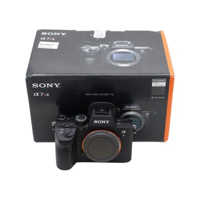 SONY A7r Mark III body (use-new) (A7r3A new)