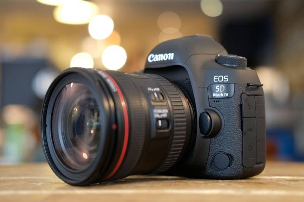 Máy ảnh Canon EOS 5D Mark IV 