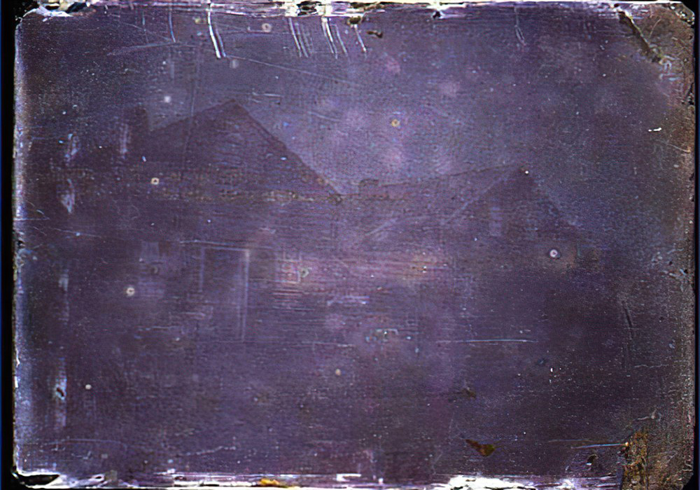 Bức ảnh màu với kỹ thuật chụp thô sơ được Levi Hill thêm một số chi tiết màu bằng tay