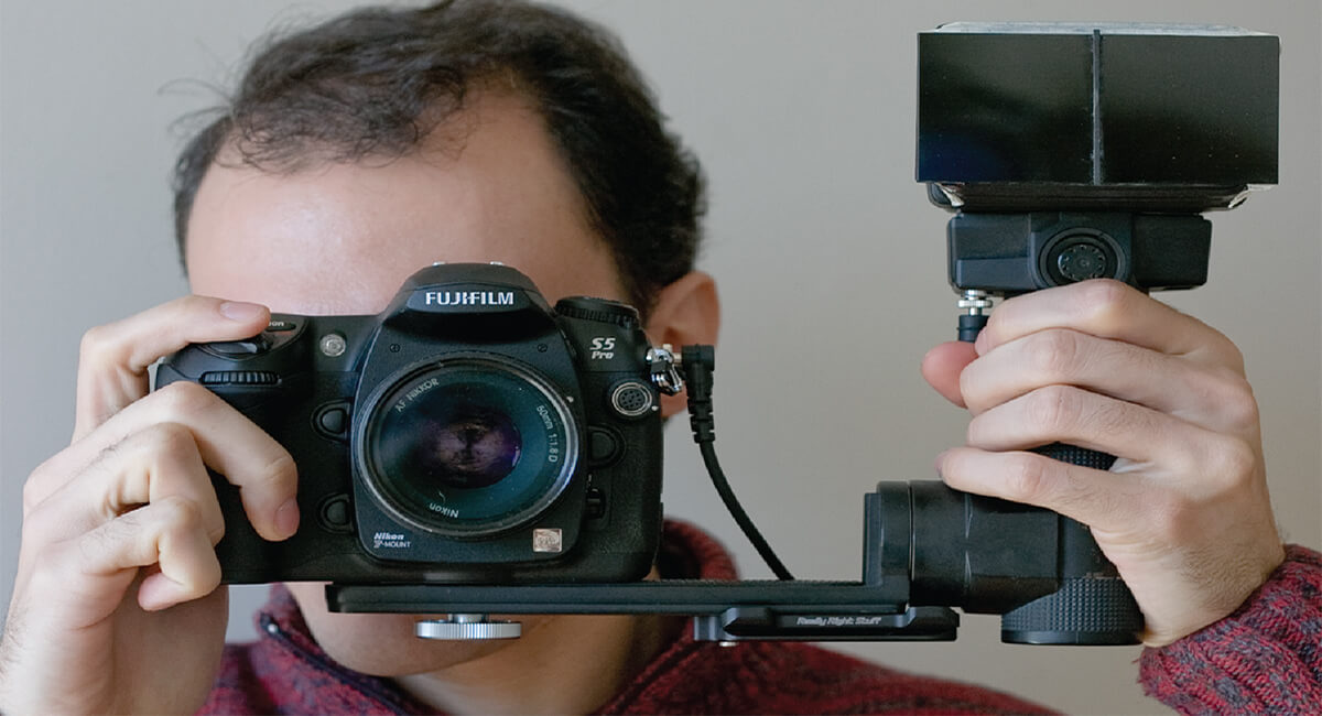 Cùng tìm hiểu cách chọn mua đèn flash cho máy ảnh Cùng tìm hiểu cách chọn mua đèn flash cho máy ảnh