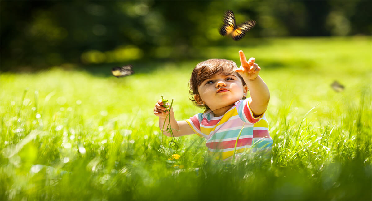 Địa điểm và phối cảnh hợp lý để chụp ảnh có thể là trong nhà hoặc ngoài trời Địa điểm và phối cảnh hợp lý để chụp ảnh có thể là trong nhà hoặc ngoài trời