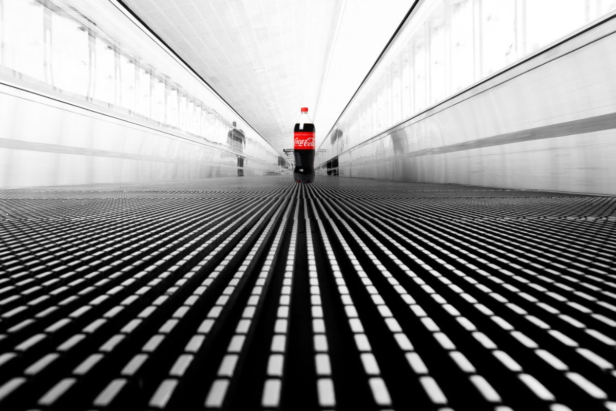 Đường kẻ trong ảnh là các đường thẳng hoặc cong trong khung hình Đường kẻ trong ảnh là các đường thẳng hoặc cong trong khung hình