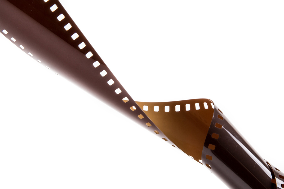 Film Outdate hay còn gọi là expired film là những cuộn film đã quá hạn sử dụng Film Outdate hay còn gọi là expired film là những cuộn film đã quá hạn sử dụng