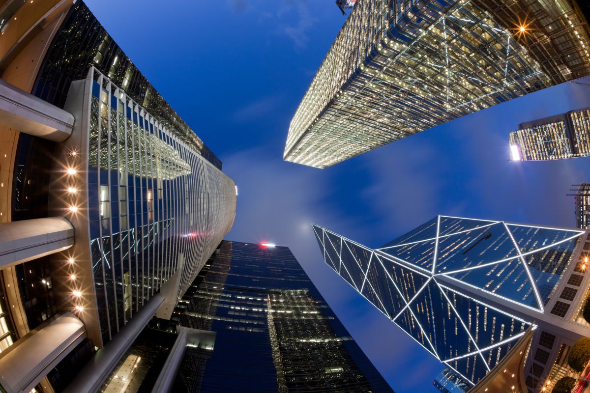 Ống kính Fish eye là lựa chọn hoàn hảo để chụp các góc nhìn toàn cảnh rộng trong kiến trúc và phong cảnh Ống kính Fish eye là lựa chọn hoàn hảo để chụp các góc nhìn toàn cảnh rộng trong kiến trúc và phong cảnh