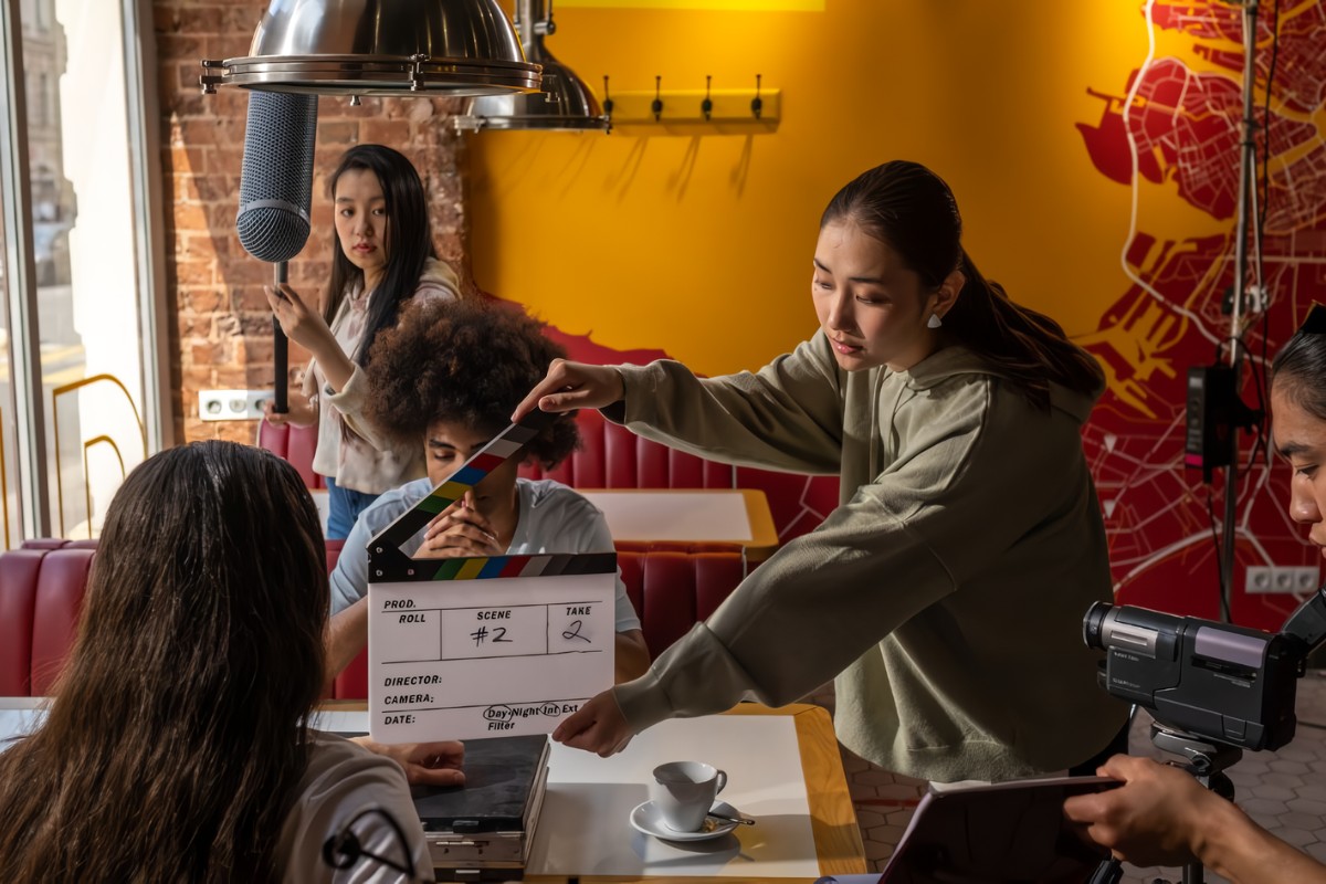 Có nhiều góc quay cơ bản mà bạn nên nắm vững khi bắt đầu làm phim Có nhiều góc quay cơ bản mà bạn nên nắm vững khi bắt đầu làm phim