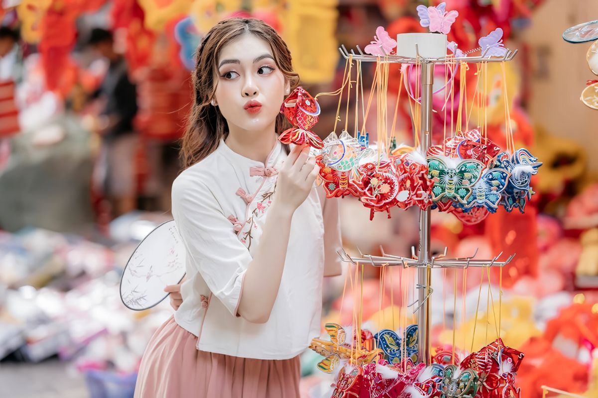 Chụp ảnh trung thu là một hoạt động lưu giữ lại những khoảnh khắc đáng nhớ trong dịp lễ Chụp ảnh trung thu là một hoạt động lưu giữ lại những khoảnh khắc đáng nhớ trong dịp lễ