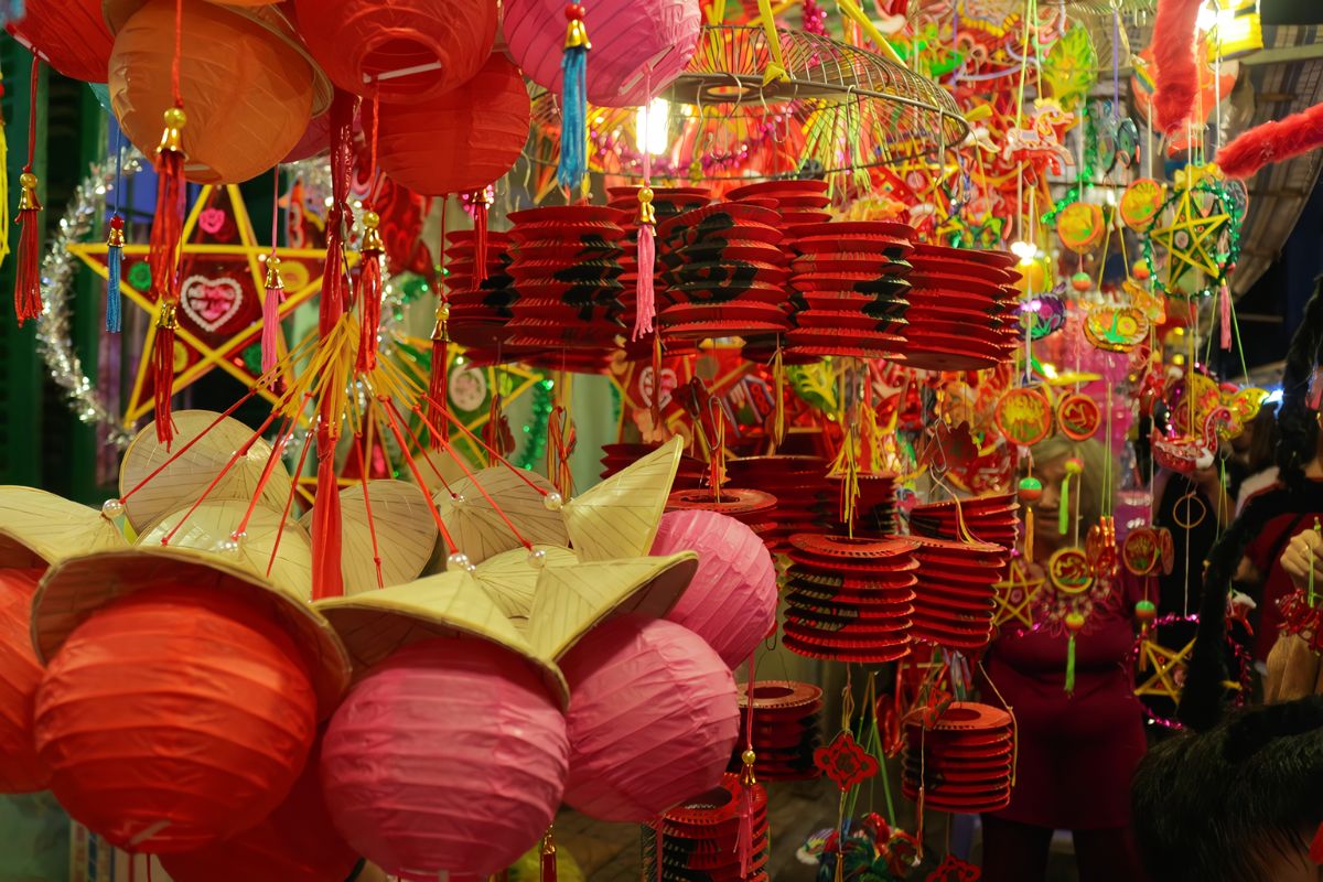 Phụ kiện cũng là yếu tố không thể thiếu trong việc chụp ảnh trung thu