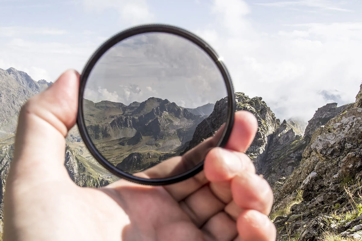 Giảm ánh sáng vào ống kính, điều chỉnh cường độ sáng